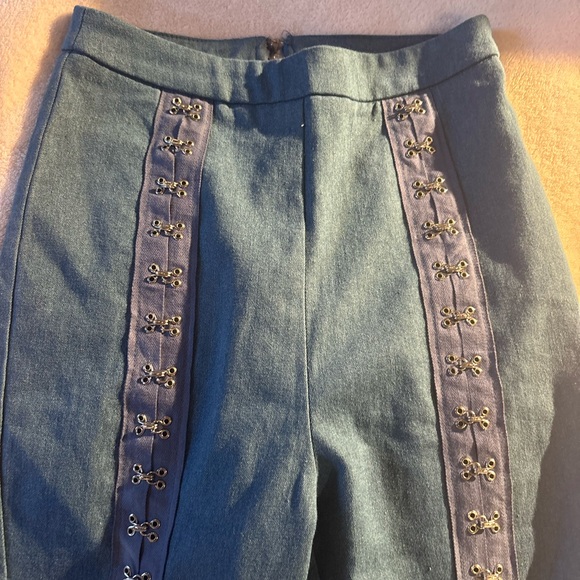 REHAB Denim Flared Pants with Silver Detailing NWT!! - Picture 4 of 6
